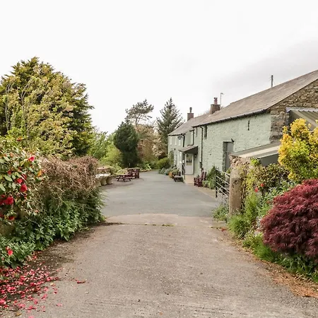 Holiday home Near Bank *